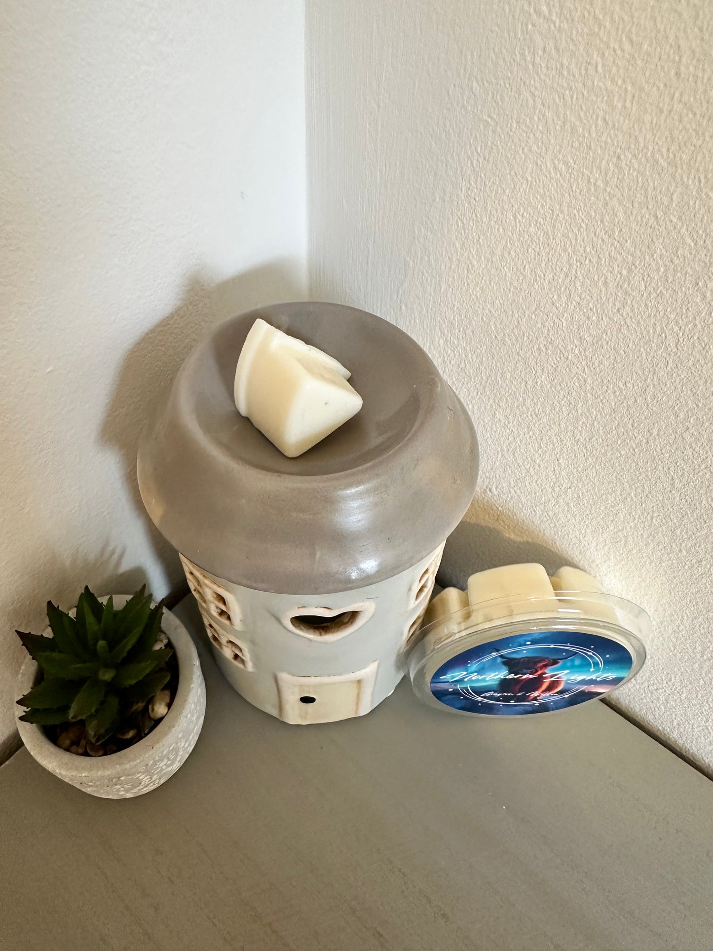 Blue/Grey Pottery House Wax Warmer